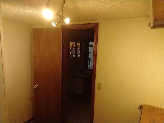 4th image of 2062 N Kantz Ln