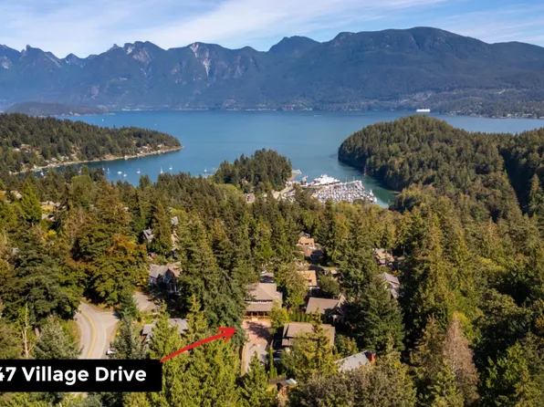 947 Village Dr, Bowen Island, BC V0N 1G1