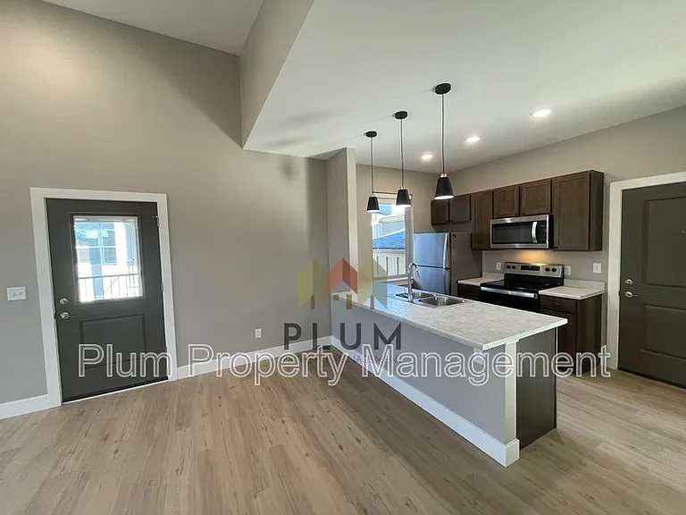 1724 S 14th St W #202 — Photo 19