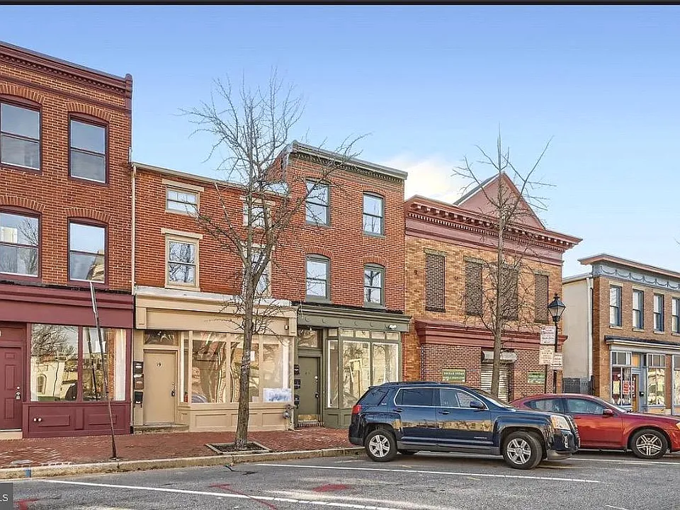 21 S Carrollton Ave