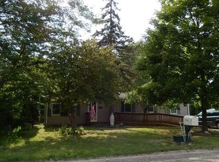 4526 S John Hix Rd, Wayne, MI 48184