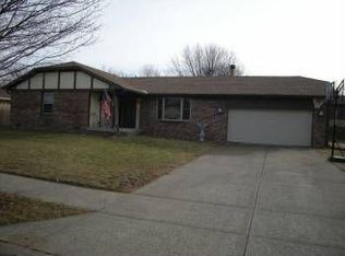 633 Pioneer Dr, Indianapolis, IN 46217