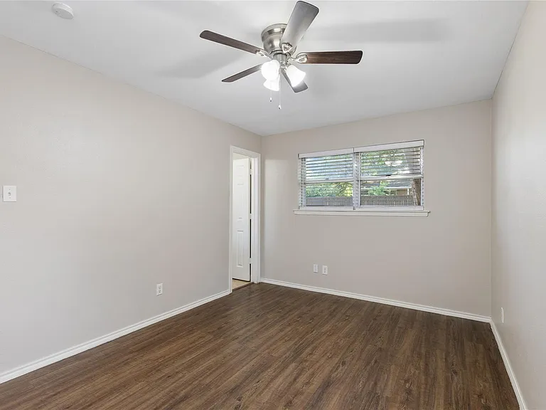 614 Cambridge Dr — Photo 11