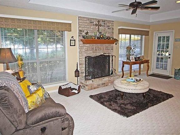 5th image of 17390 Fishermans Dr