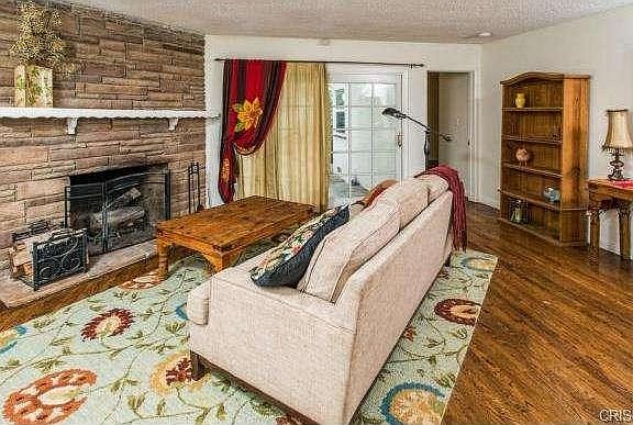 open centered living room