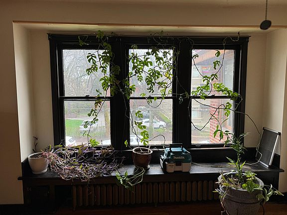 5th image of 1046 E End Ave