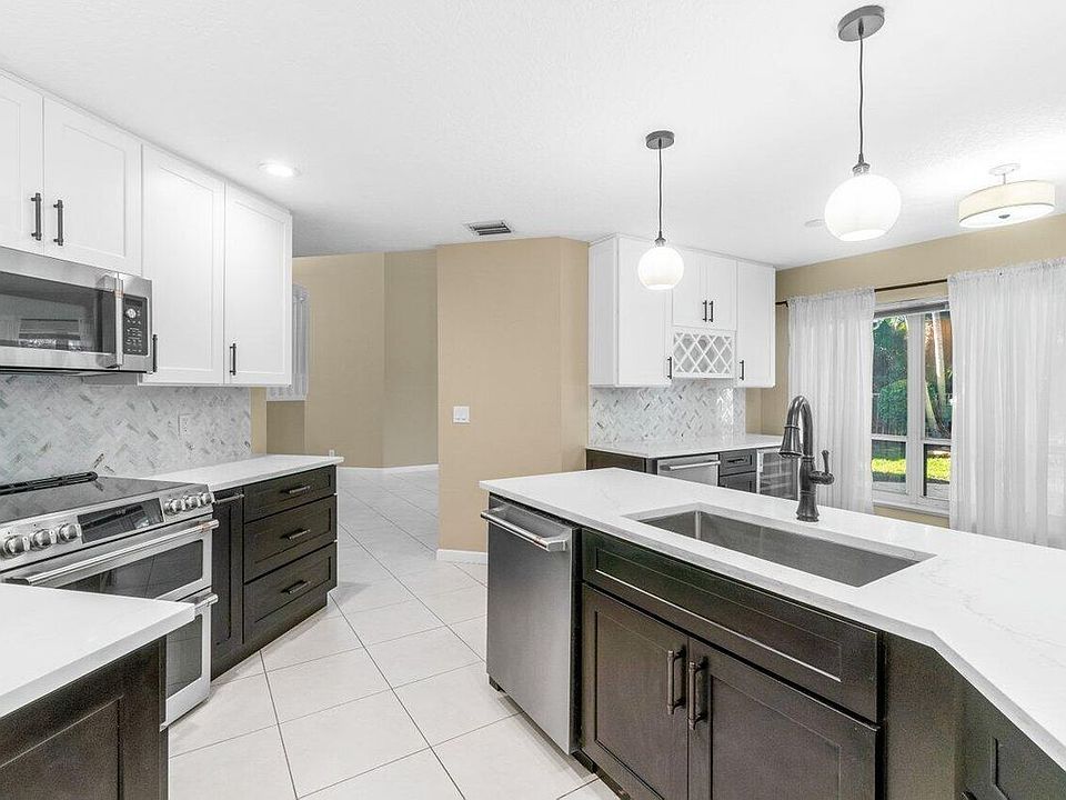 1st image of 23458 Torre Cir