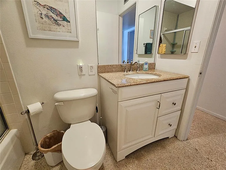 1703 Amhurst Cir — Photo 33