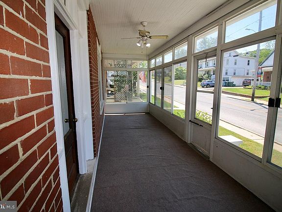 4th image of 111 S Church St
