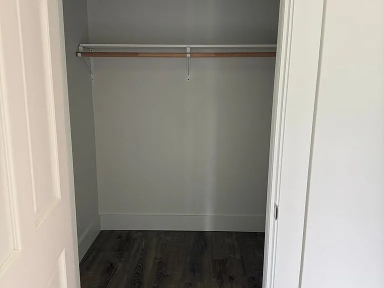 120 Maple St — Photo 8