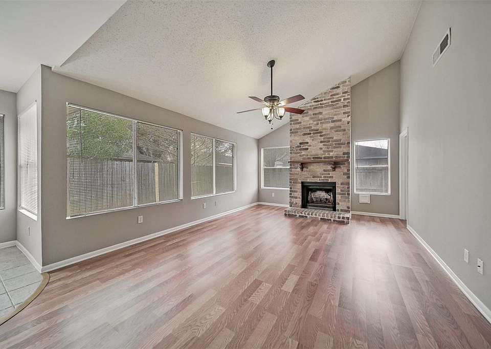 1st image of 3106 W Heatherock Cir