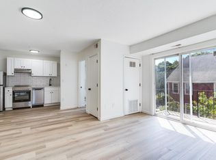 648 Washington St APT 1, Braintree, MA 02184
