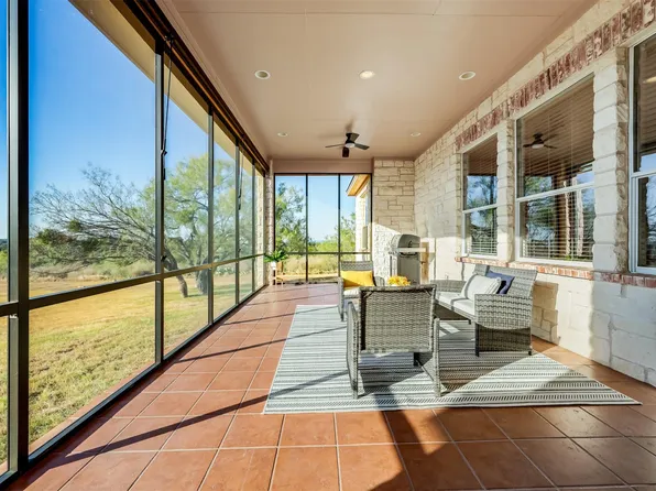 104 Running Brook Trl, Spicewood, TX 78669