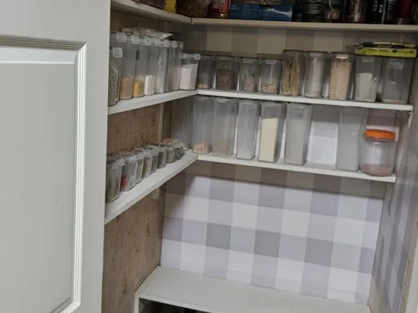 41 Walnut Street image 8 of 10