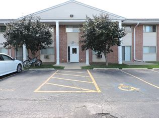 703 E Fullerton Ave APT 110, Glendale Heights, IL 60139