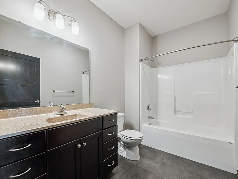606 2nd Ave SW — Photo 13