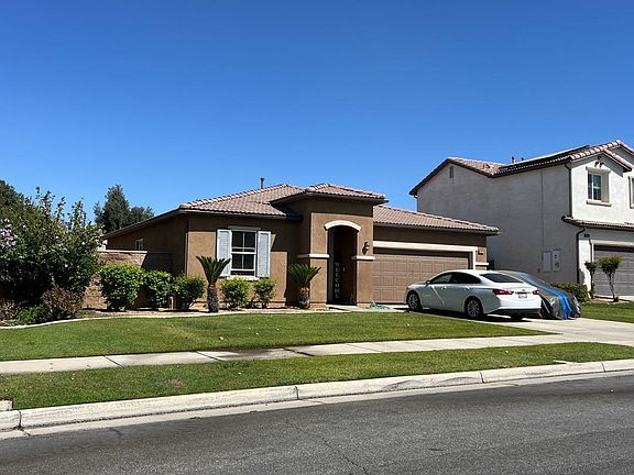 3rd image of 10328 Riata Ln