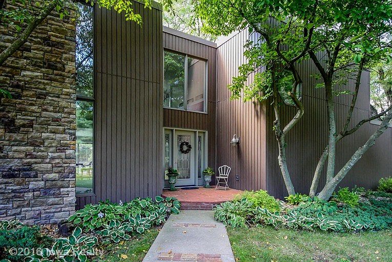 1st image of 36821 Beachwood Dr
