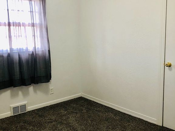 4th image of 8309 Cameo Dr