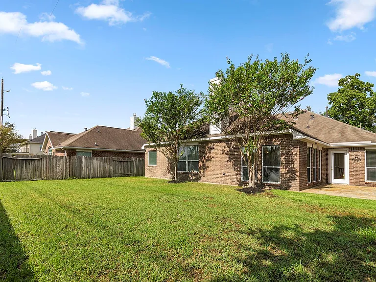 9907 Brandywood Cir — Photo 25