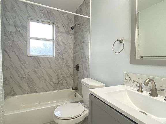 4th image of 2510 N Y St