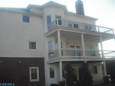 4th image of 833 Poppy Hills Dr