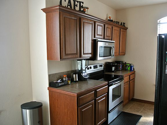 3rd image of 1812 Alameda St Unit 214