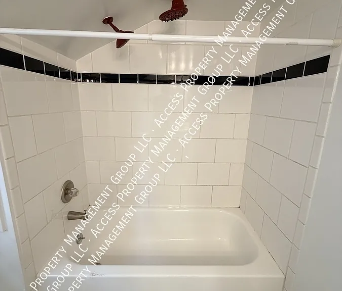 142 Langdon Ave NE — Photo 11