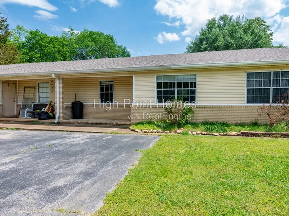 8810 Springfield Rd #B, Soddy Daisy, TN 37379