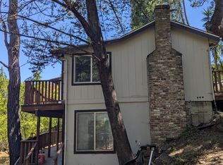 566 Live Oak Ln, Redwood City, CA 94062