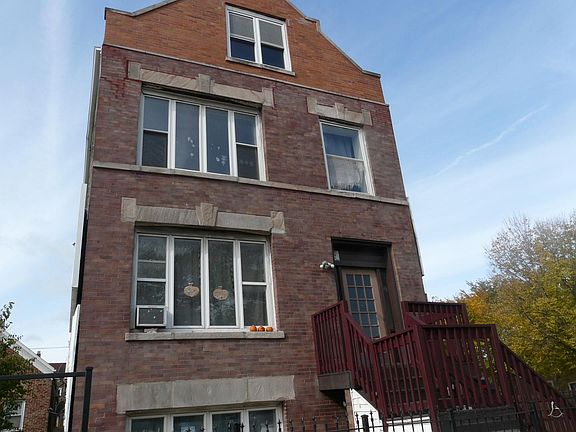 3rd image of 2504 S California Ave