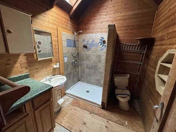 14th image of 203 Hurricane Creek Dr