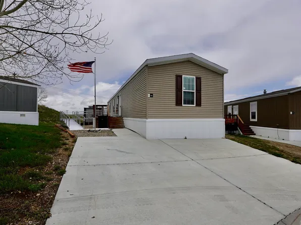 4901 Lathrop #116, Evansville, WY 82636