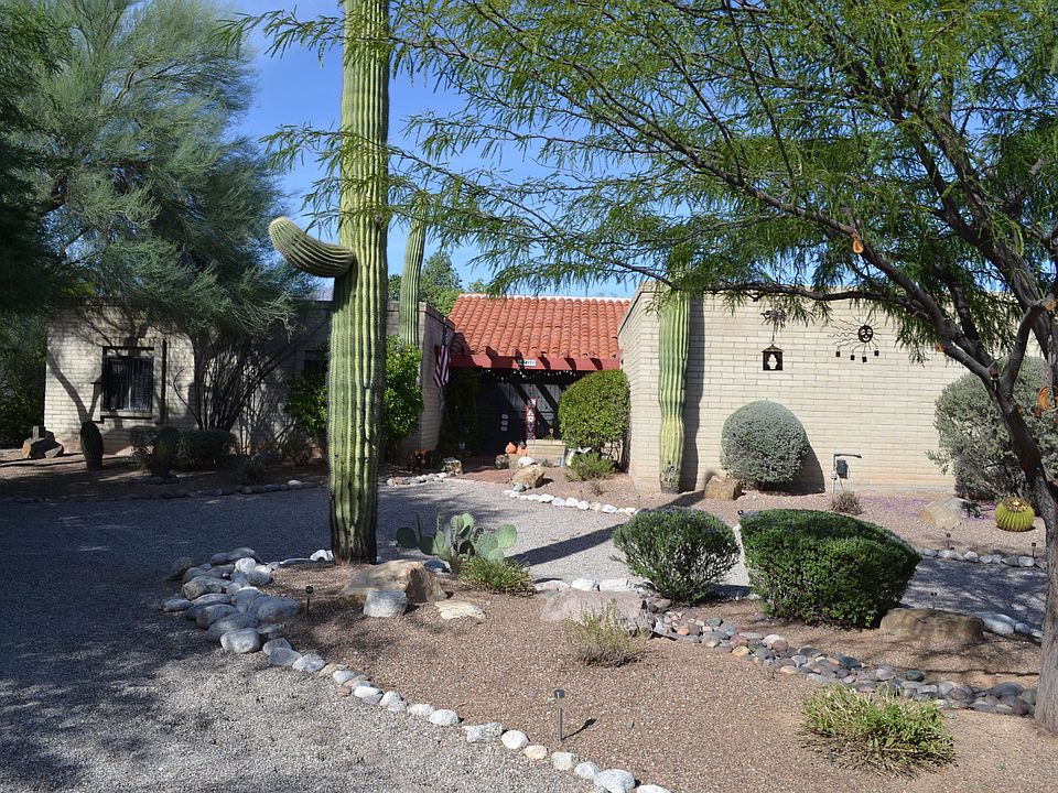 1st image of 8411 E Brookwood Dr