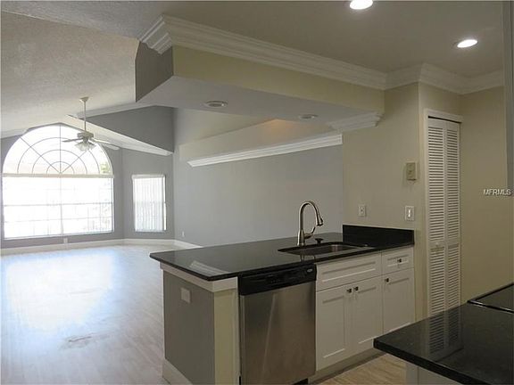 3rd image of 5013 Laguna Bay Cir APT 82