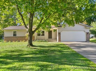 2830 Midland Dr SE, Grand Rapids, MI 49506