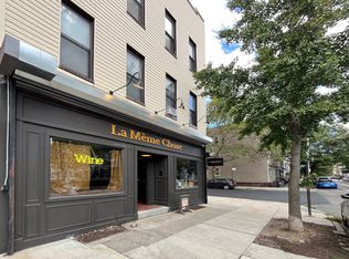 364 Leonard St #2F, Brooklyn, NY 11211
