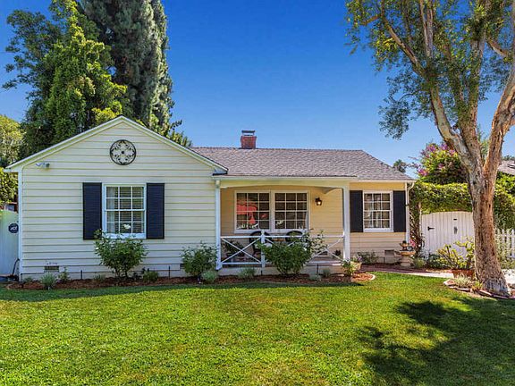3rd image of 5444 Ventura Canyon Ave