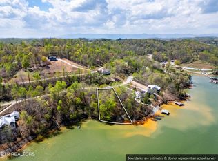 176 Waterside Ln, La Follette, TN 37766