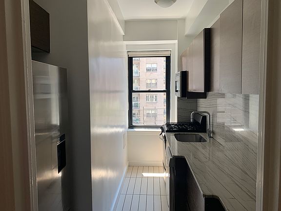 4th image of 400 E 57th St APT 6K