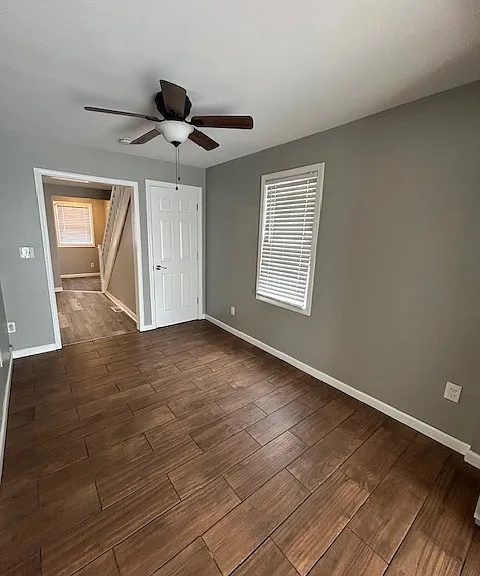 330 E Chestnut St — Photo 2