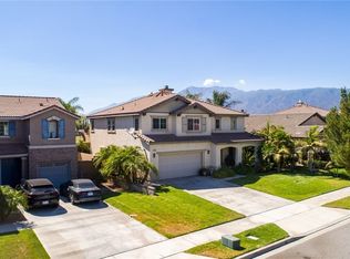 7048 Petaluma Dr, Fontana, CA 92336