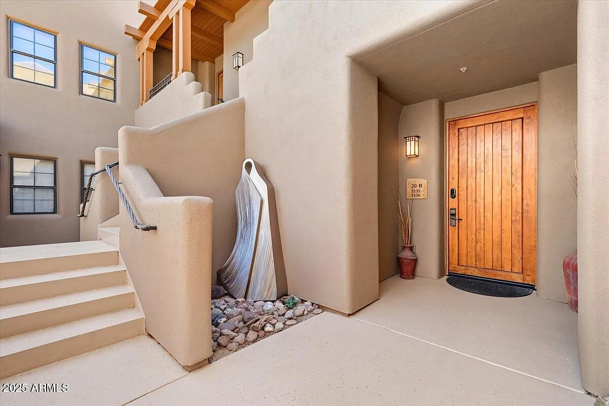 2 bed, 3.0 bath, 1970 sqft, $3,000 — Photo 2