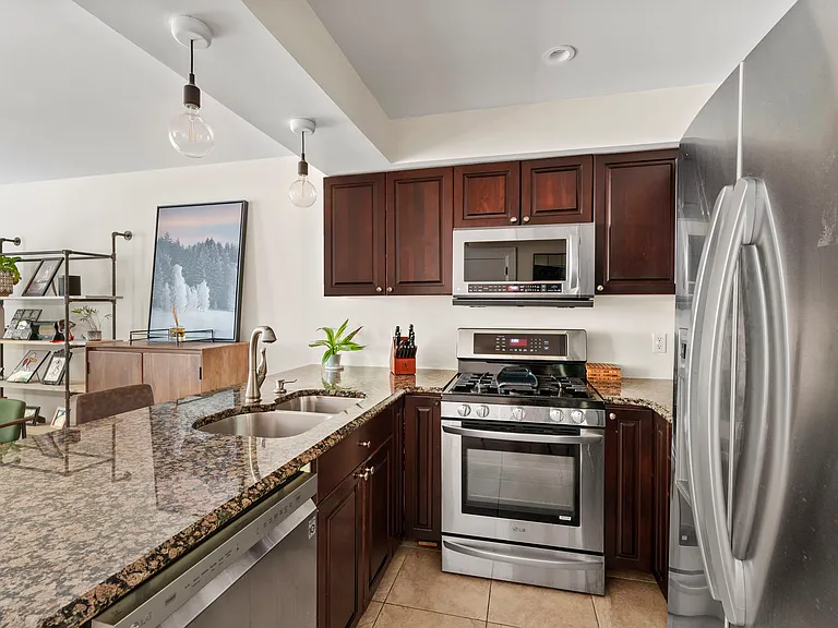 54 State St #2 — Photo 8