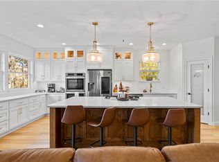 3902 Short Ln, Siloam Springs, AR 72761