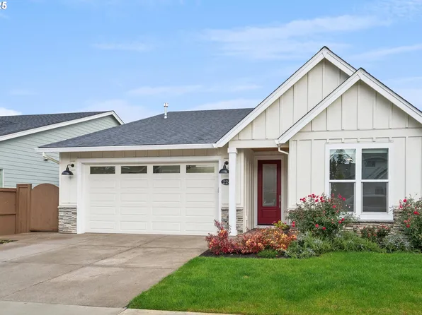 224 SW 18th Ave, Canby, OR 97013