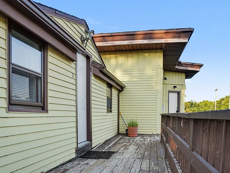 2066 River St #3 — Photo 4