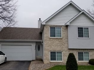 10259 Lee Dr, Eden Prairie, MN 55347