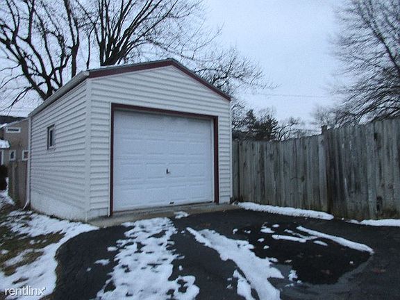 3rd image of 1551 Westminster Dr