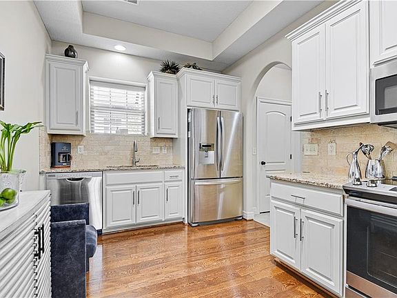 5th image of 13144 Goodman St
